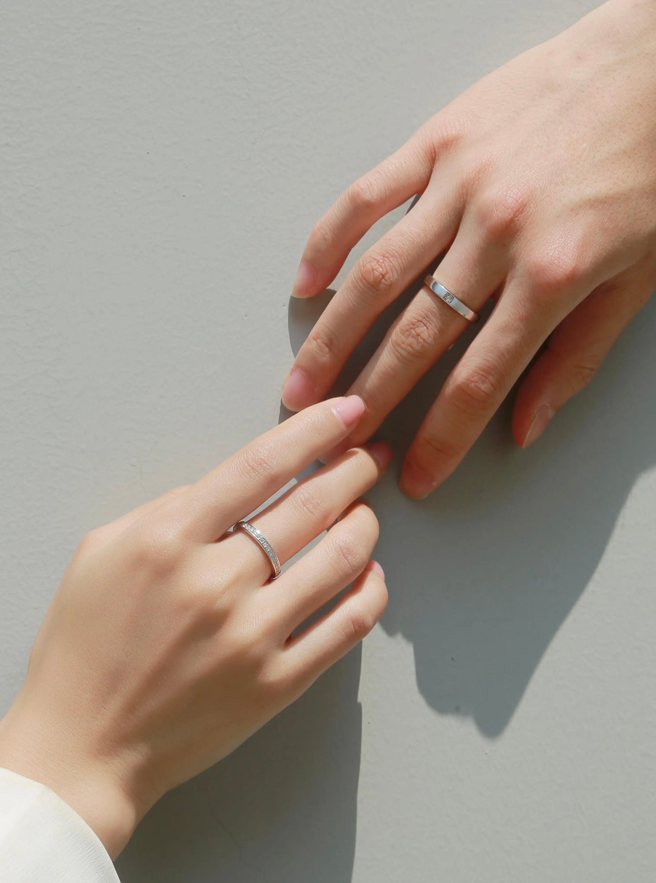 Wedding rings in White Gold with Natural Diamond Paved setting