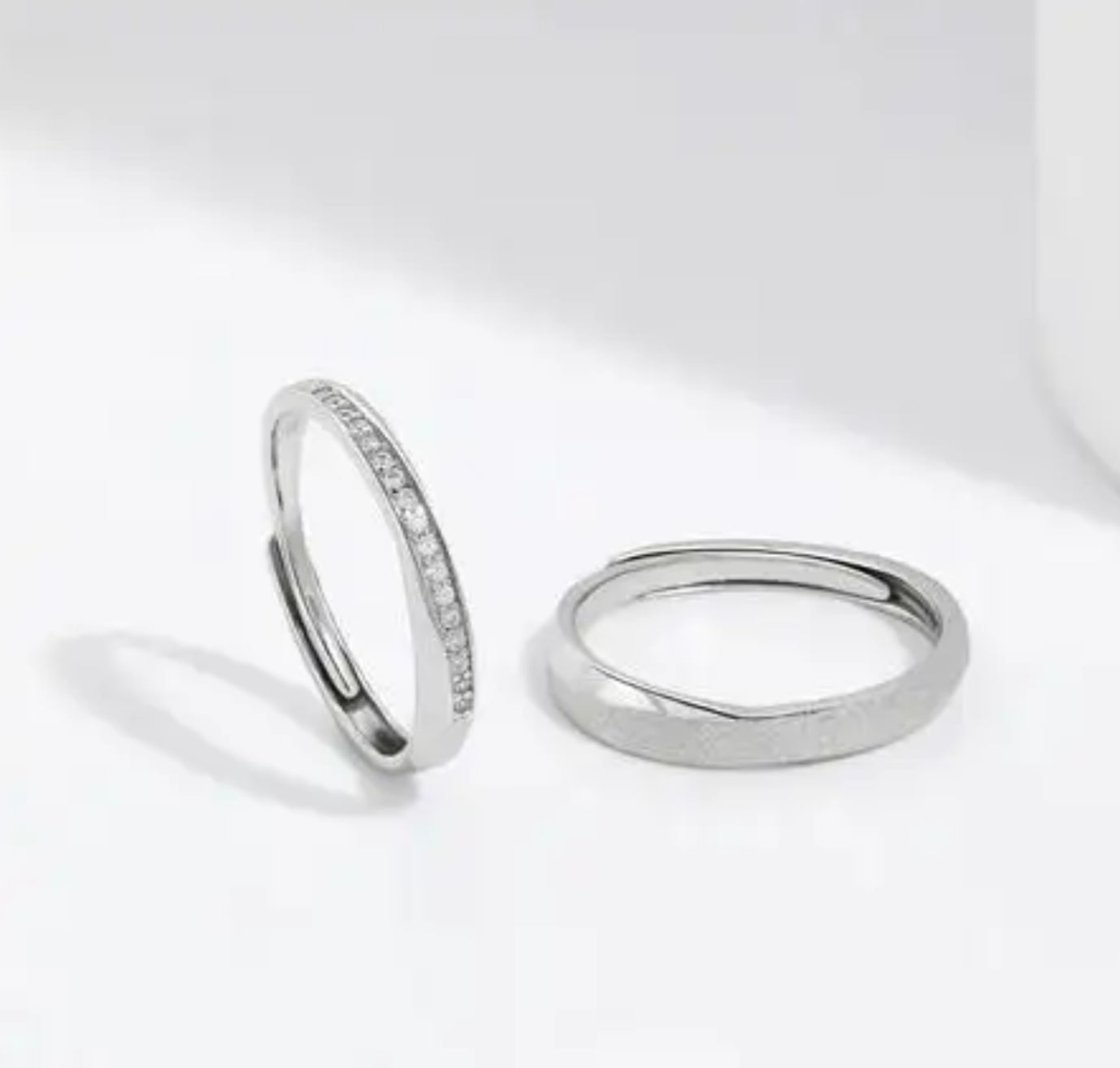 White Gold Couples ring in styled Diamonds set