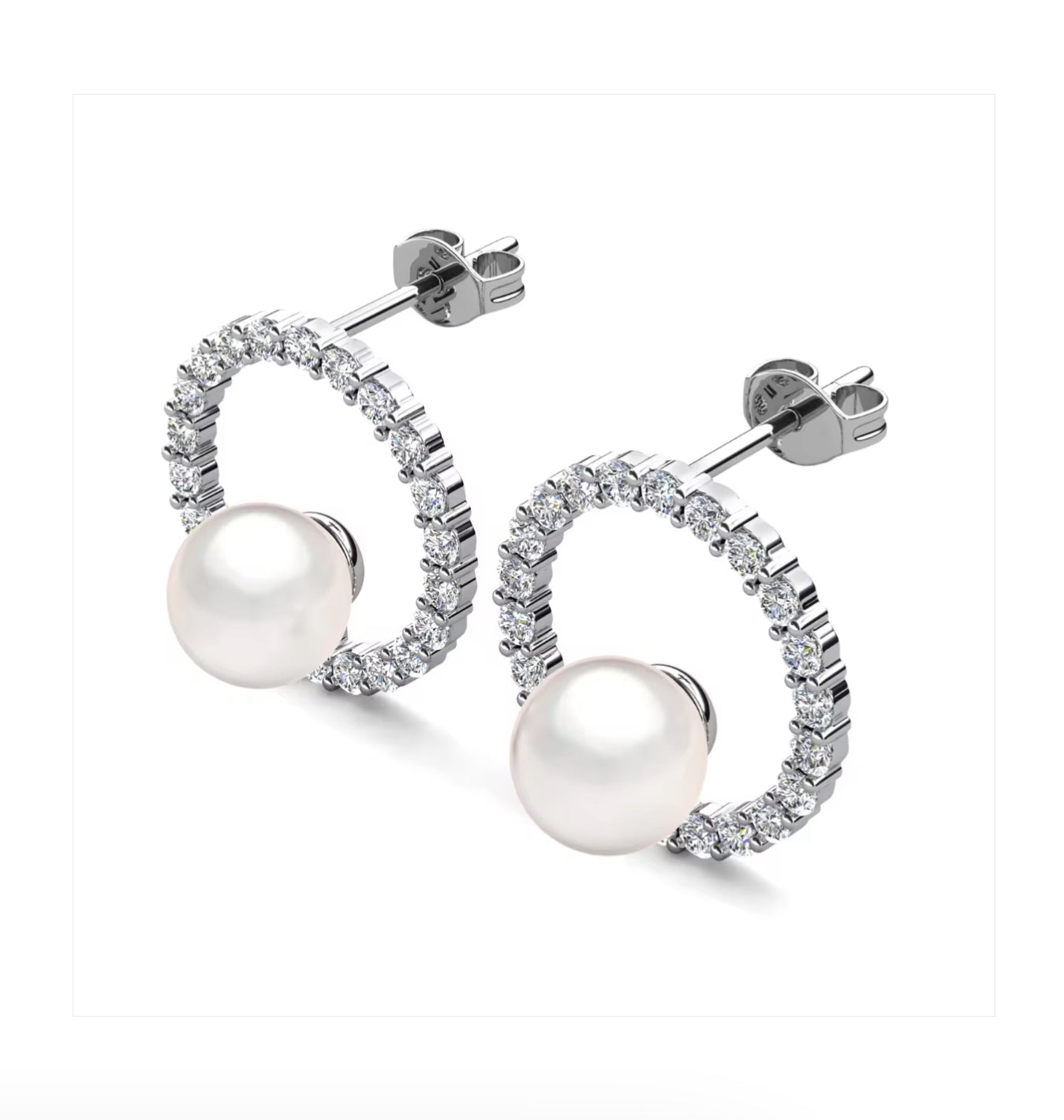 Circle motif pearl earrings